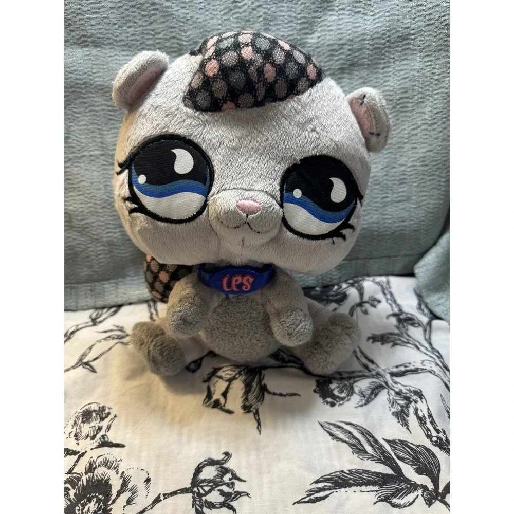 Littlest Pet Shop VIPs Gray Plush Squirrel Y2K Collar Hasbro 2008